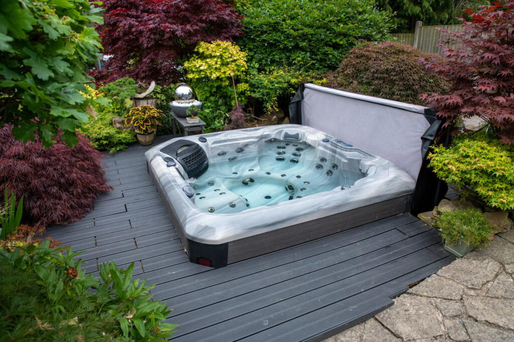 How to Empty a Hot Tub the Right Way | Platinum Spas