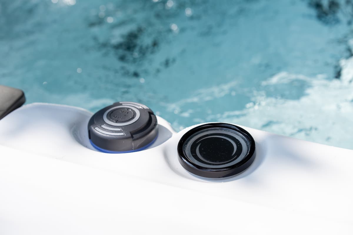 A close up image of the Platinum Spas Tokyo hot tub.