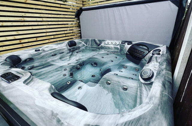 Kenya Hot Tub installed by E J Payne