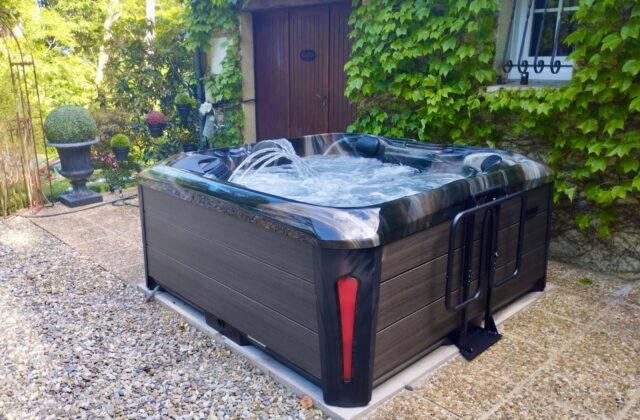 Kenya Hot Tub customer install