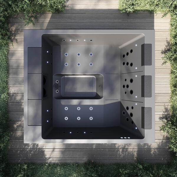 Lounge Divine Hot Tub